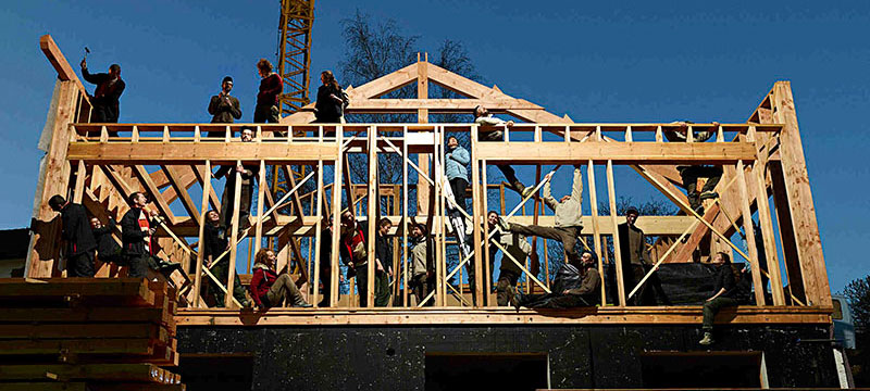 Construction d'une ossature bois durable par artisans locaux